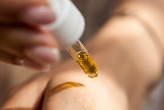 Ce produse de skincare sunt făcute în România și cum le alegi corect pentru tenul tău?